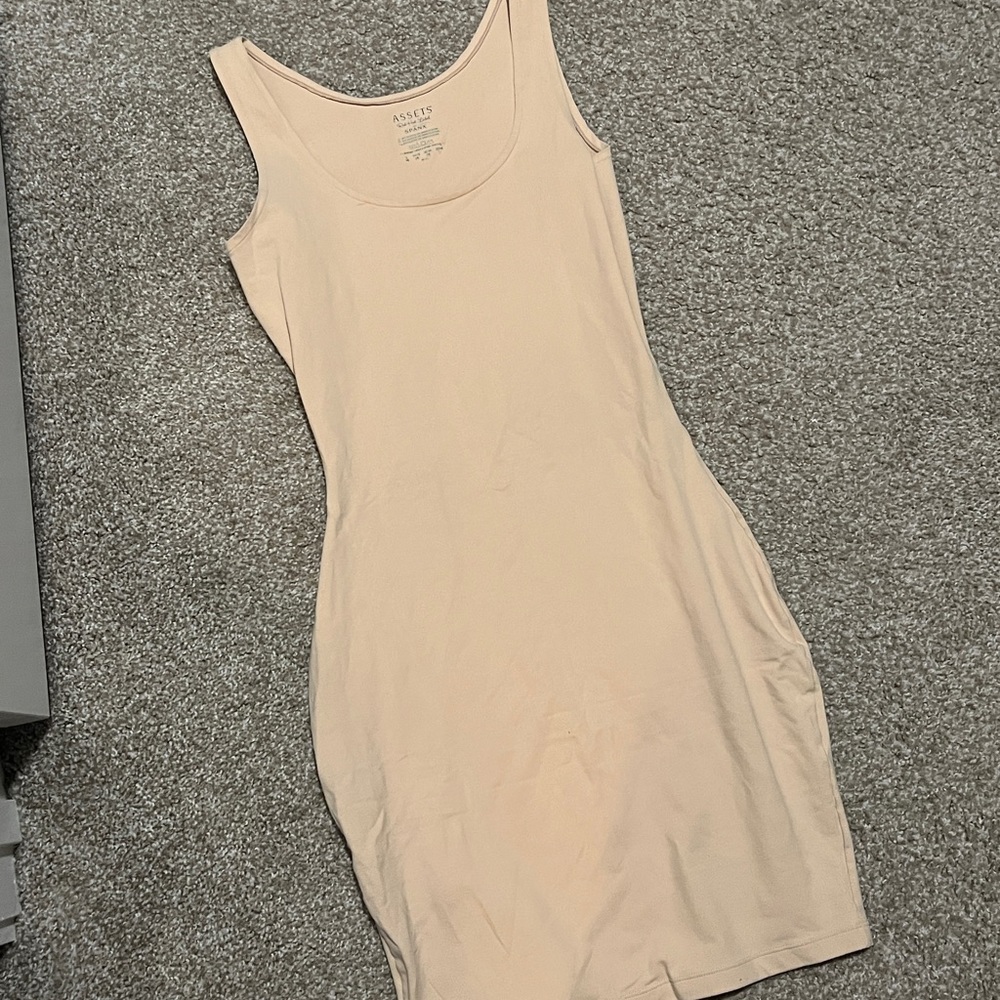 Spanx assets red hot label